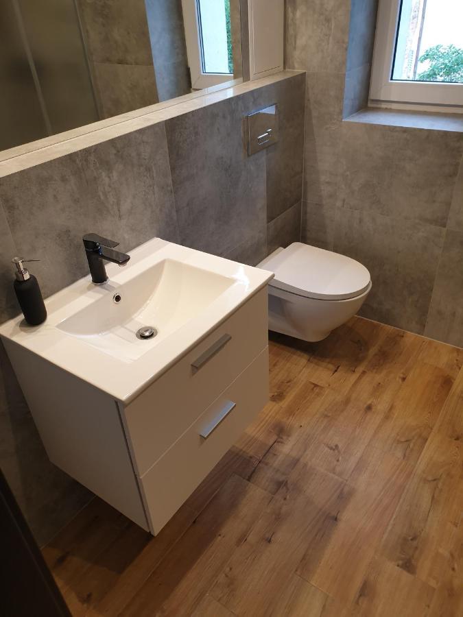 Jdk Apartamenty Legionow 50M2 5-Osobowy Kaliszki Buitenkant foto